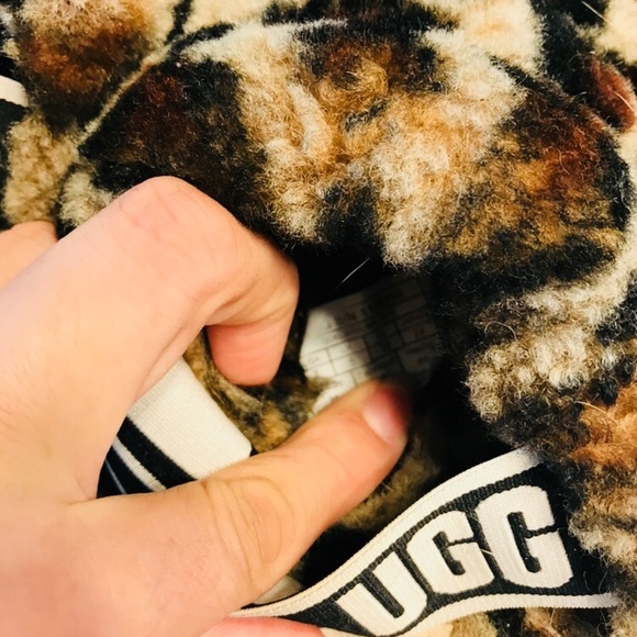 Ugg leopard slippers - Picture 8 of 8